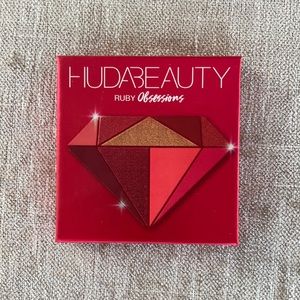 NWT Huda Beauty “Ruby Obsessions” eyeshadows